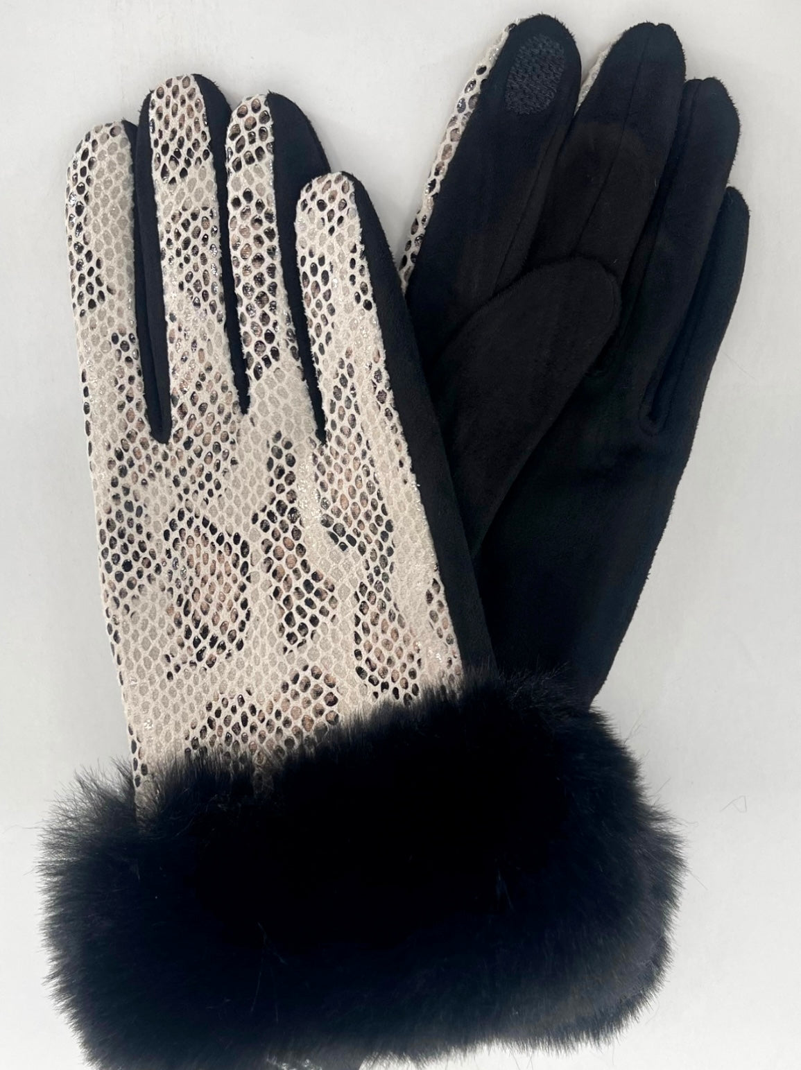 Chloe Glove